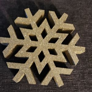 4/$20 Glitter Snowflake Decor